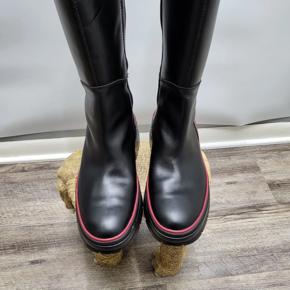 Timberland Black and Red Winter Boots - Picture 3 of 10